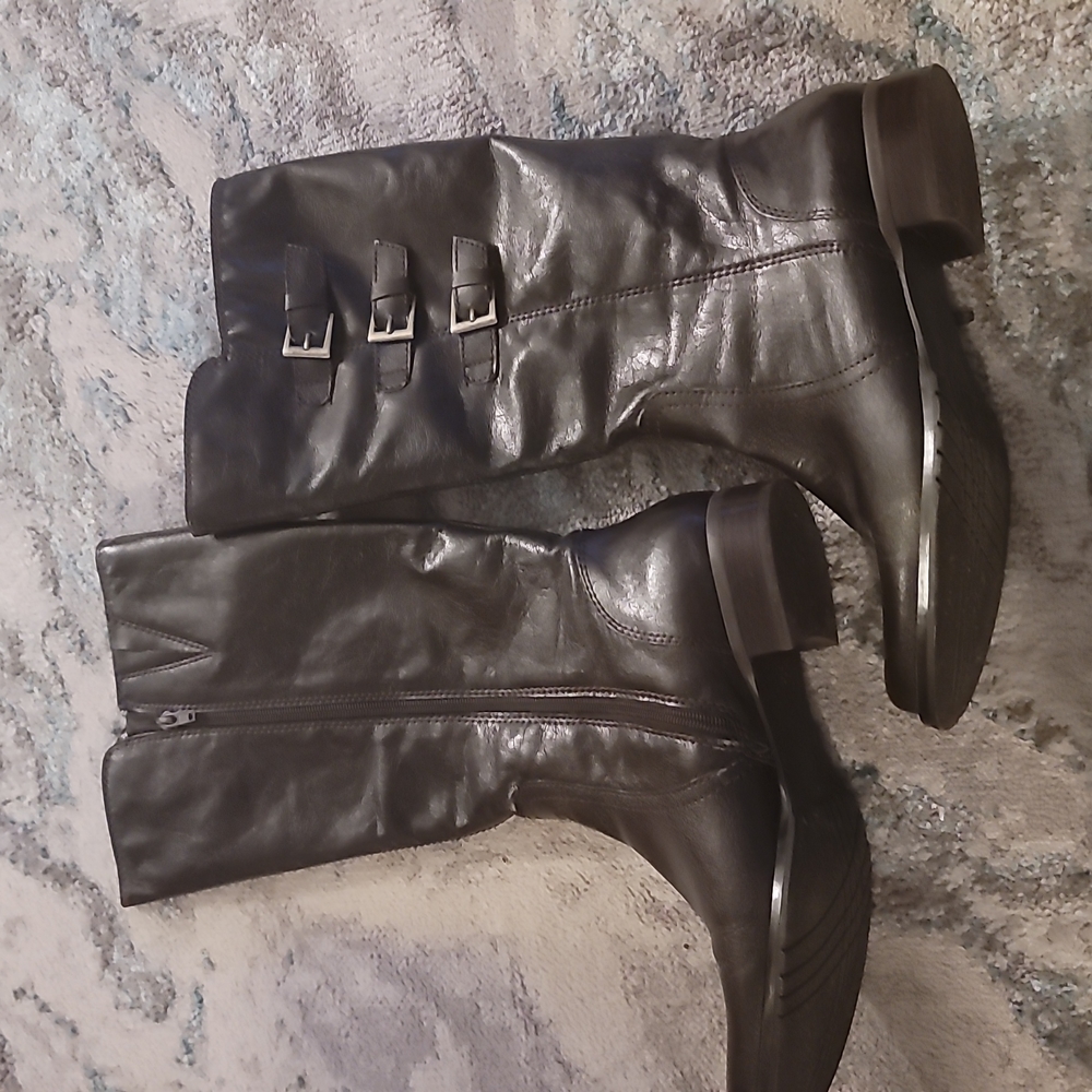White Mountain Brown Women's Boots